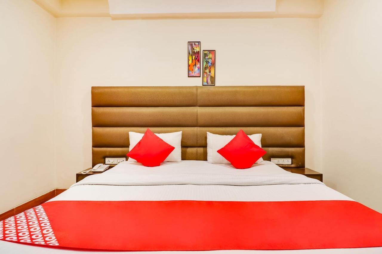 Oyo 71149 Jeet Residency Rewa Екстер'єр фото