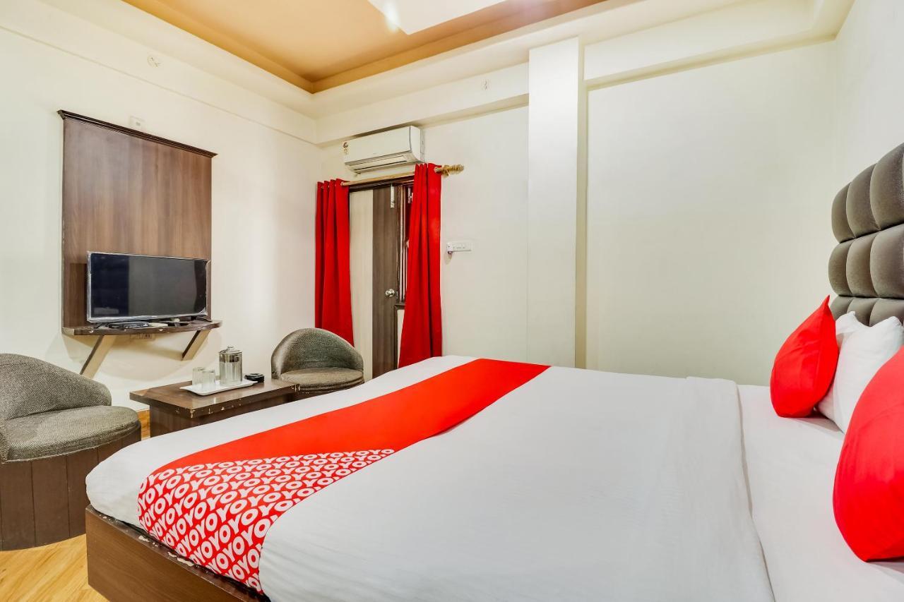 Oyo 71149 Jeet Residency Rewa Екстер'єр фото